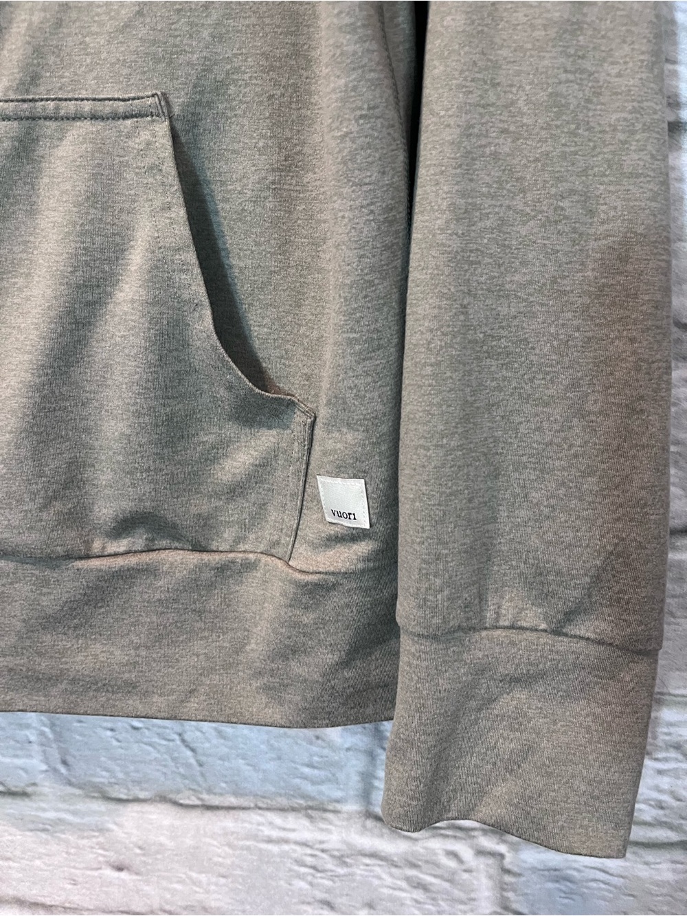 Vuori Women's Halo Performance Hoodie 2.0 Laurel Heather - Medium - Picture 5 of 10